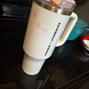 Stanley X Starbucks 2024 Philippines White Sakura Limited Edition